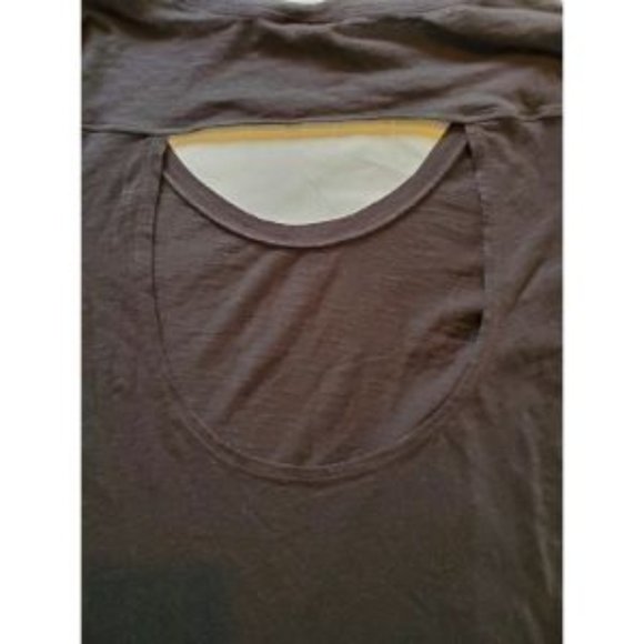 Open Back Black tshirt - Picture 2 of 5